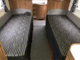2012 - Cabby Comfort 740+ LT   Velholdt enkeltsengsvogn med godt læder fra Hinshøj Caravan - 3