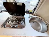 2018 - Hymer Eriba Familia 320   Enkeltsenge-Lamel-Mover-Telt - 2