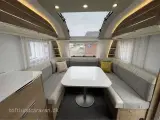 2020 - Adria Adora 593 UK Fantastisk flot FAMILIEVOGN m/MOVER + ISABELLA fortelt, 7 sovepladser - 2