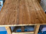 Spisebord med 8 stole