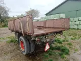 - - - Lastbiltipvogn - 3