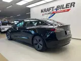 Tesla Model 3  Long Range AWD - 4