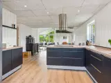 Charmerende sommerhus- tæt på strand, ro og livskv - 4