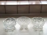 Glasskåle på fødder