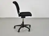 Häg con-x plast 9512 kontorstol med sort polster på sæde og ryg - 4