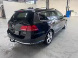 VW Passat 2,0 TDi 140 Highline Variant DSG BMT - 4