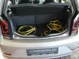 VW e-Up!  High Up! - 3
