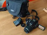 Nikon D5100 16.2mp, 16gb ram, 18-55 mm VR objektiv