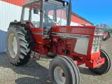 IH 1055  Traktor Comfort hus - 4