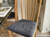 Spisebord med stole - 3