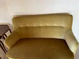 Sofagruppe i gylden velour