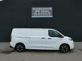 Ford E-Transit Custom 320 L2H1 EL Trend 136HK Van Aut. - 4