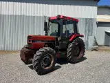 Case IH 685 XL 4x4  - 2