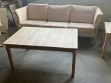 Møbler sofa, lænestol og borde