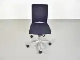Häg h04 4200 kontorstol med blåt polster og sølvgråt stel - 5