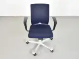Häg h04 4200 kontorstol med blåt polster, sølvgråt stel og armlæn - 5