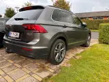 VW Tiguan 2,0 TDi 150 Highline DSG 4Motion - 4