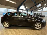 Opel Astra 1,4 T 140 Sport - 4