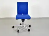 Häg h04 credo 4200 kontorstol med blåt polster og gråt stel
