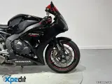 Honda CBR 1000 RR Fireblade - 2