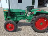 Traktor Holder B25 - 4