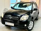 Toyota RAV4 2,0 VVT-i aut. 4x4 Van - 4