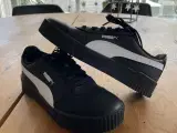 Sorte puma sneakers 