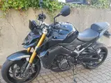 Suzuki GSXS 1000 - 3