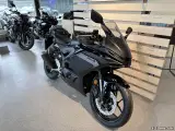 Yamaha YZF R3 - 2