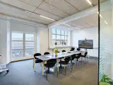 Moderne kontorer/showroom/undervisningslokaler med godt lysindfald - 5