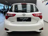 Toyota Yaris 1,0 VVT-i T2 - 4