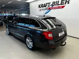 Skoda Superb 2,0 TDi 170 Comfort Combi - 3