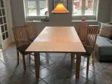 Spisebord m/4 stole