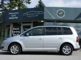 VW Touran 2,0 TDi 140 Highline Van - 4