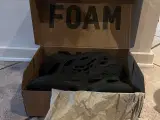 Yeezy foam runner “Onyx”