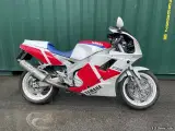 Yamaha FZR 1000 - 2