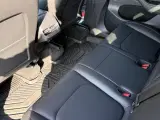 Tesla Model Y  Long Range AWD - 5