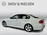 BMW 320i 2,0  - 3