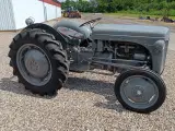 Traktor Ferguson 31  - 4