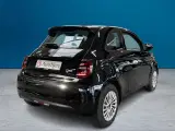 Fiat 500e  Action - 4