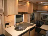 Dethleffs Camper 450 DB - 2