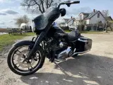 Harley Davidson StreetGlide Special - 5