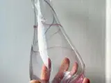 Dråbeformet glasvase, lilla aftegninger, NB - 3