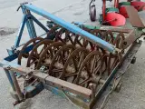 - - - Dalbo Jordpakker med fangearm til 3 x 14" plov - 2