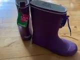 Nye gummistøvler