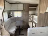 2024 - Hobby Excellent Edition 650 KMFe   Stor rummelig familie vogn med 2 køjer fra Hinshøj Caravan - 3