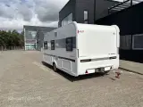 2021 - Adria Adora 502 UL   Populær og velholdt campingvogn med enkeltsenge og moderne design - 3