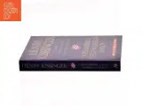 Does America need a foreign policy? : toward a diplomacy for the 21st century af Henry A. Kissinger (Bog) - 2