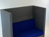 Akustiksofa til to personer