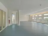Lyse og moderne kontorlokaler med rå kant - 3